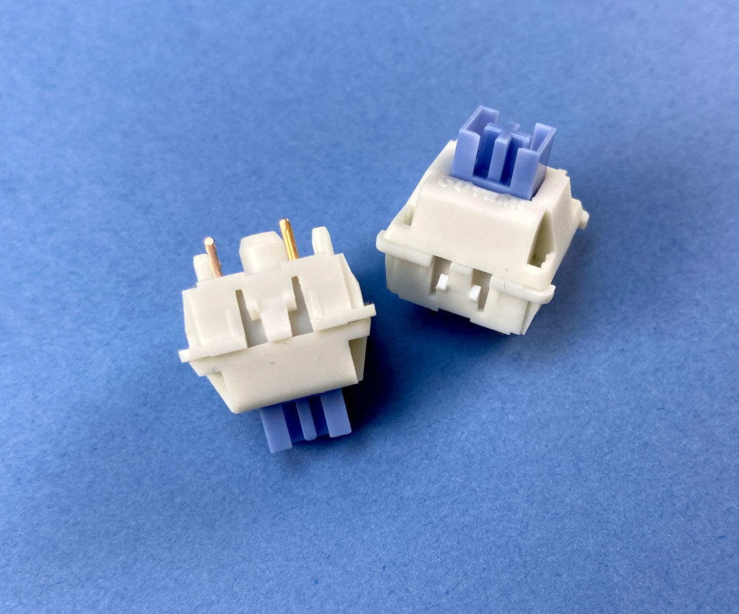 Switch Outemu Cream blue