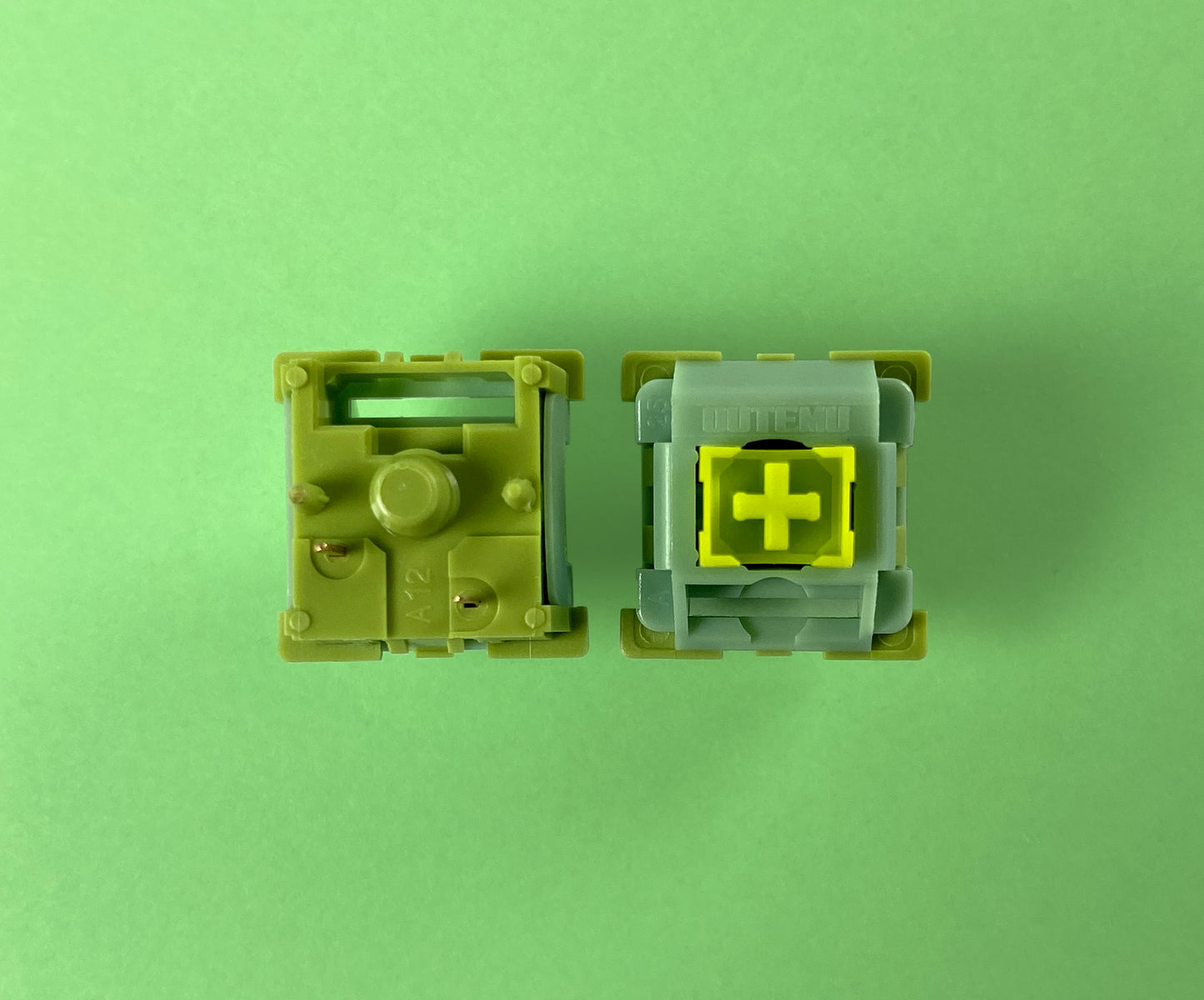 Switch Outemu Lime V2
