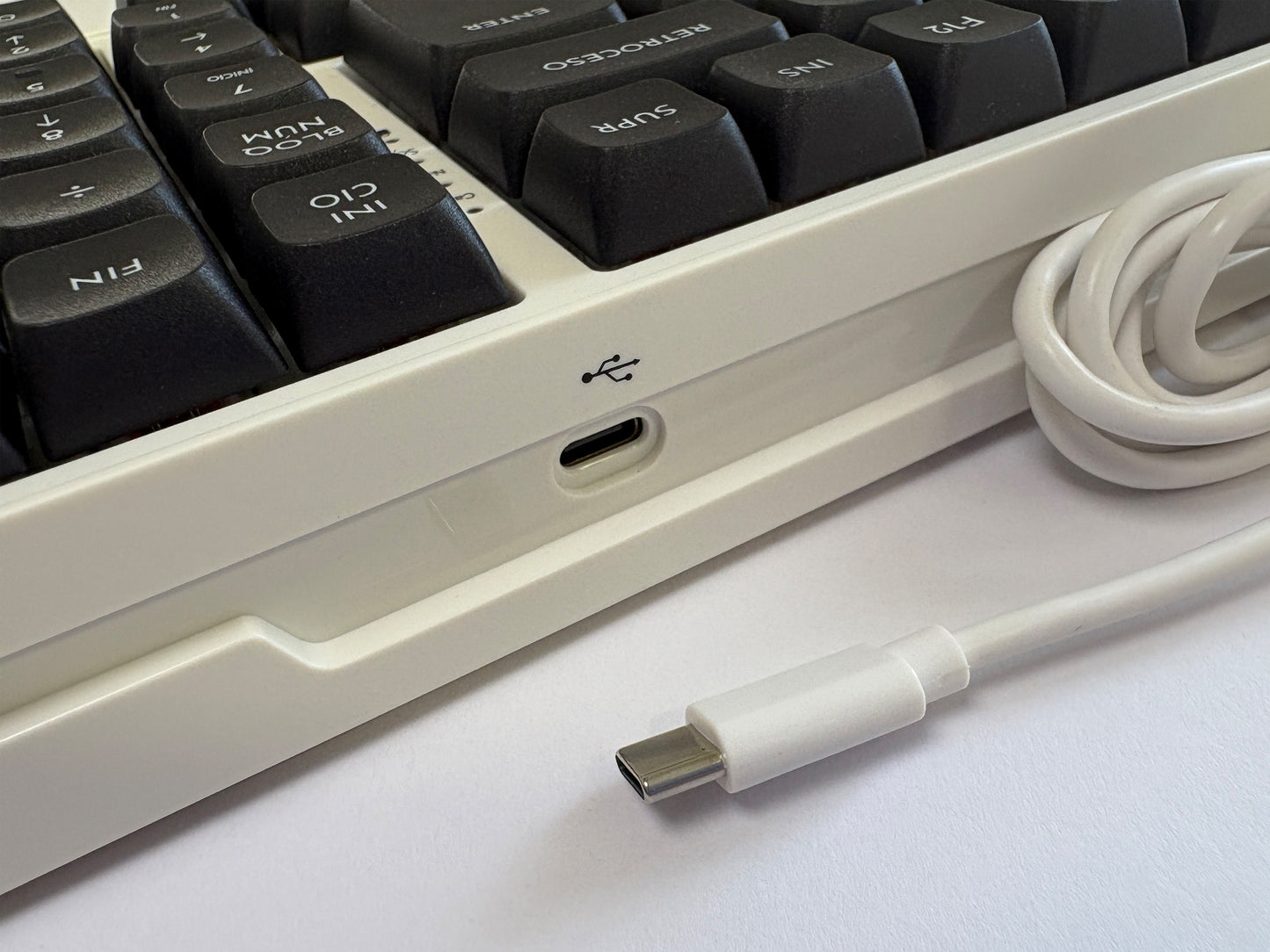 Teclas Lienzo Negro + Niemi101 Blanco