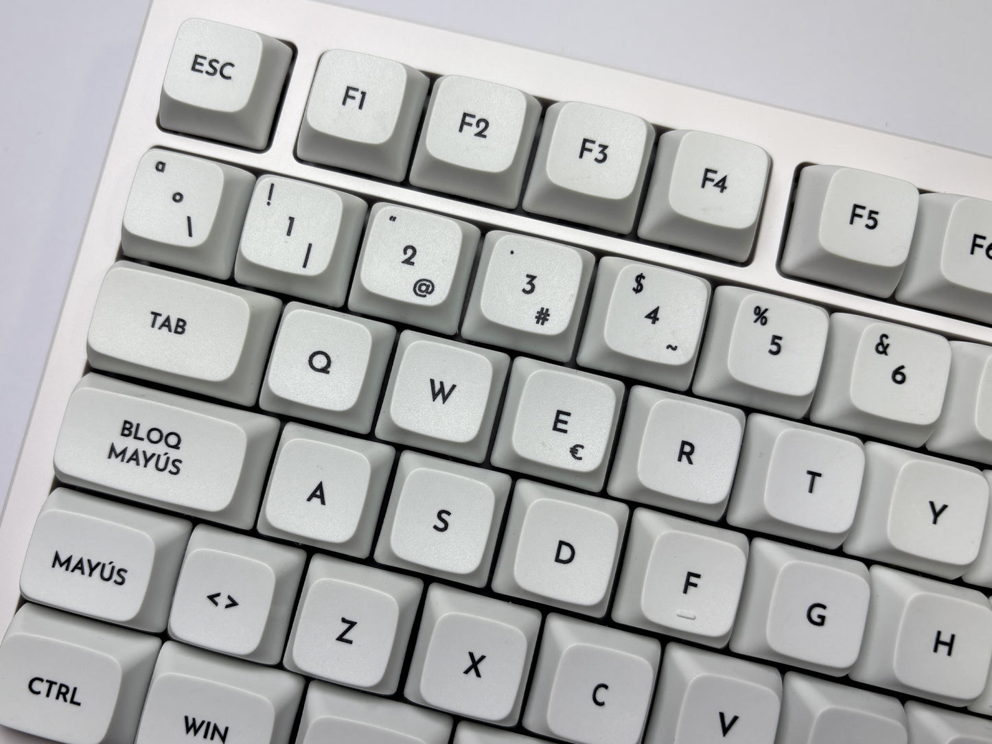 Teclas Lienzo Blanco + Nyby83 Blanco