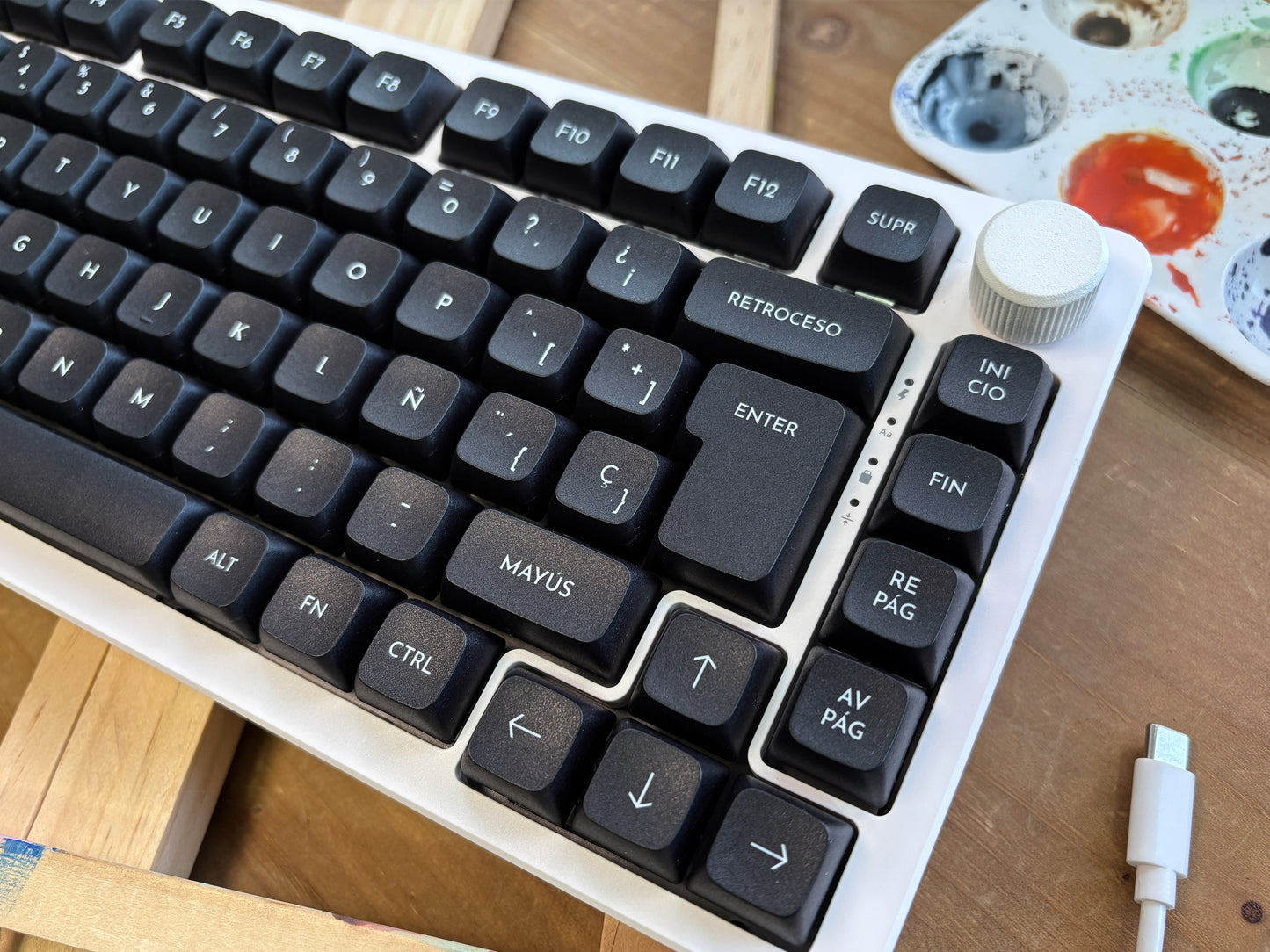 Teclas Lienzo Negro + Nyby83 Blanco