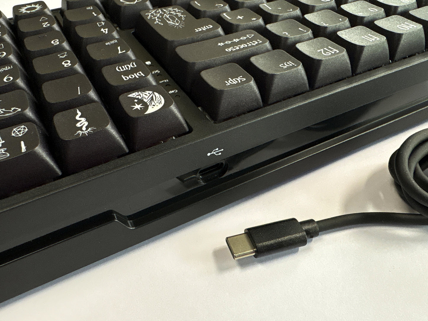 Teclas Aquelarre + Teclado Niemi 101 Negro